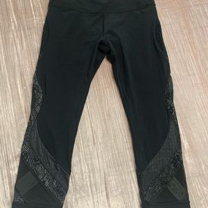 Lululemon Cropped Lace Leggings